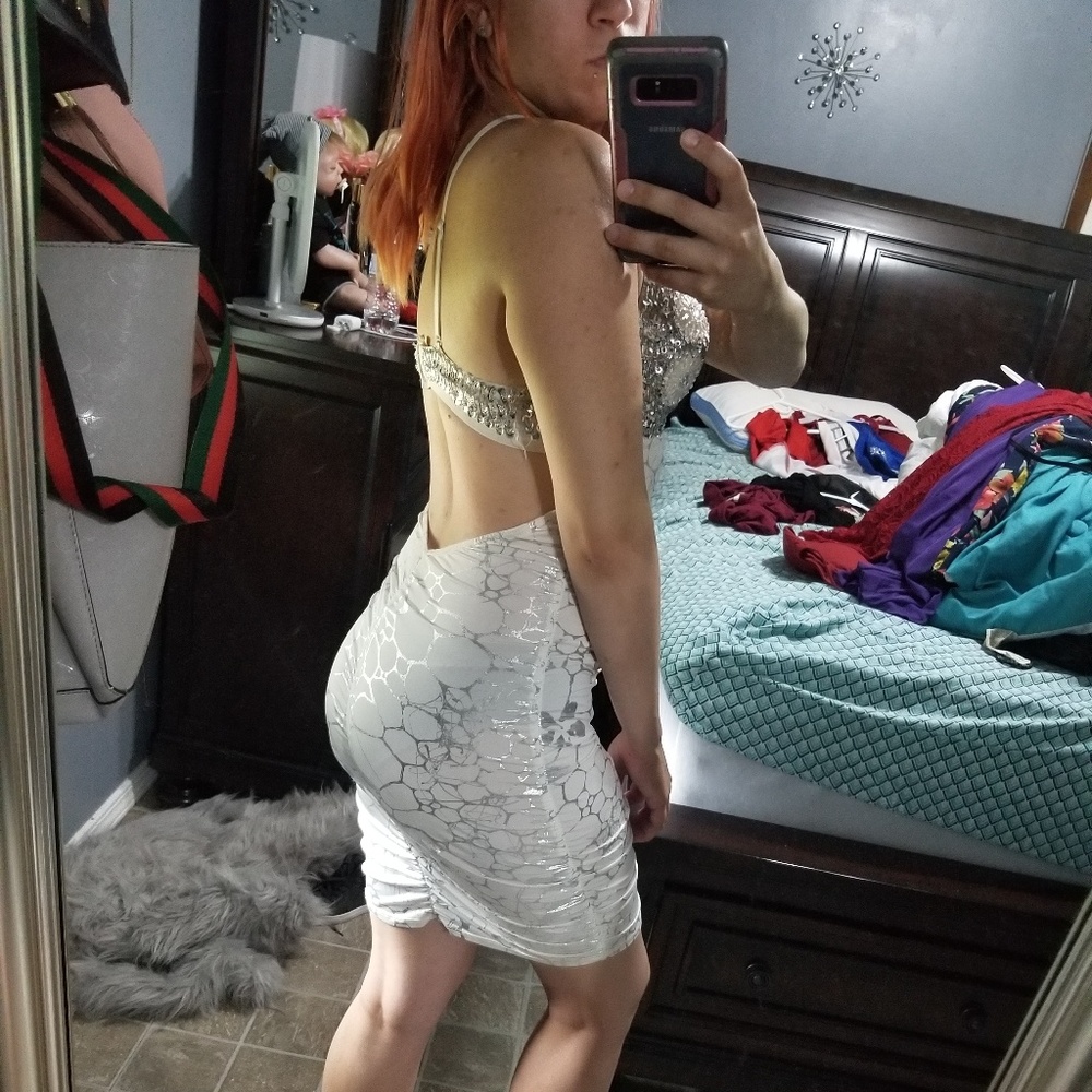 Mini dress - Picture 2 of 4